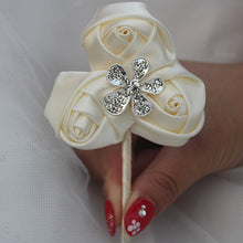 Load image into Gallery viewer, Custom Ivory Rose Boutonniere