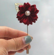 Load image into Gallery viewer, Satin Golden Leaf Boutonniere