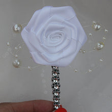 Load image into Gallery viewer, Ivory Flower Pearl Diamond Boutonniere